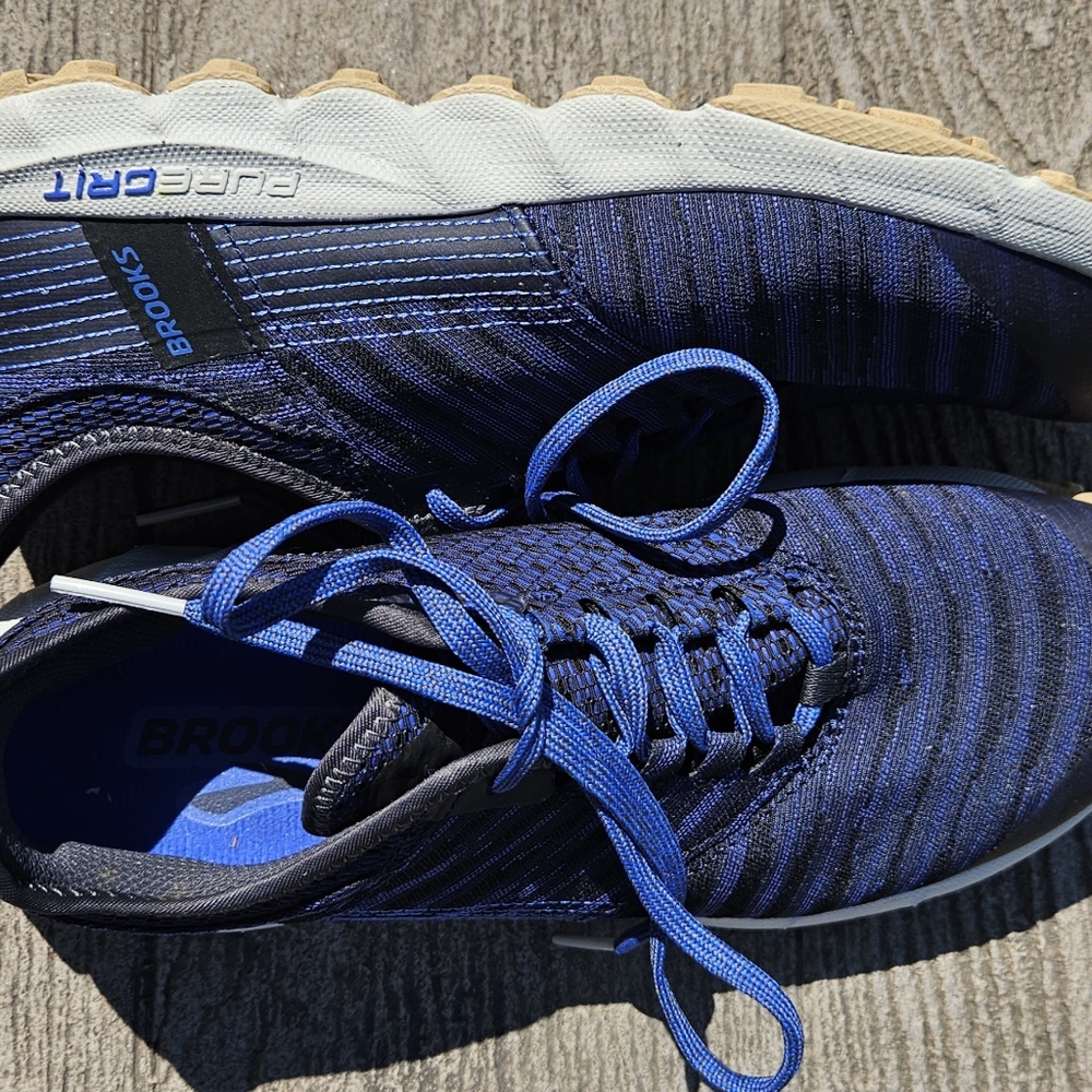 Brooks Pure Grit trail shoes. Size 8.5